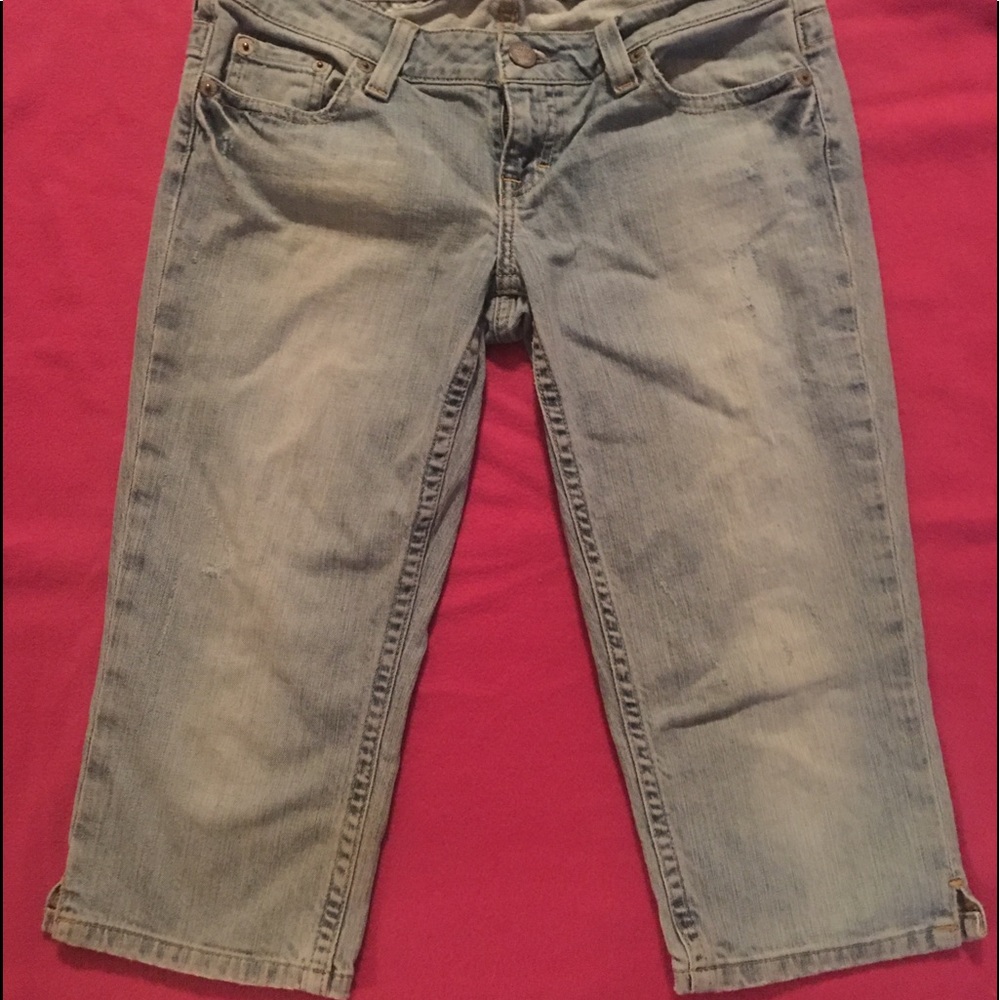 American Eagle Capris